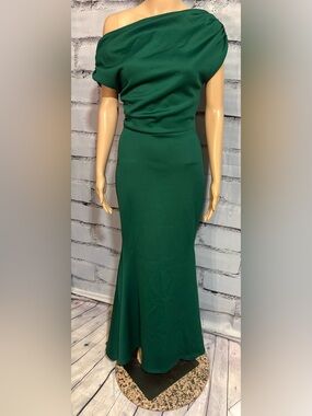 NWOT Stunning Classy Green Dress Size Small